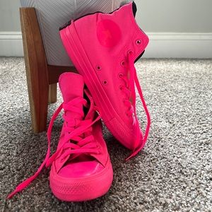 High top converse OPI Limited edition